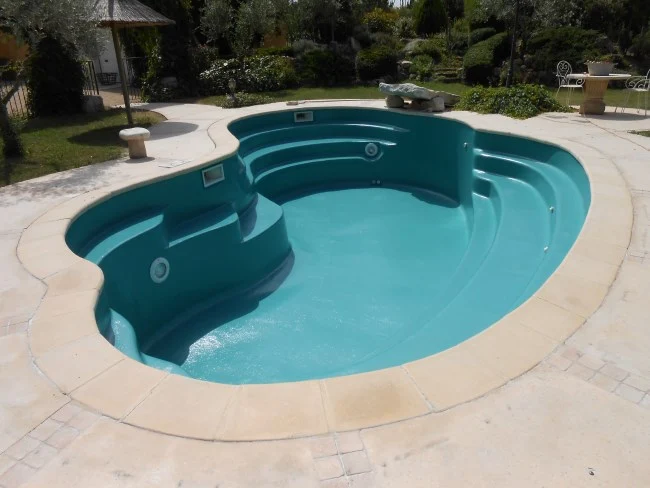 SUD RESINE Vaucluse : réparation et rénovation de piscines 84