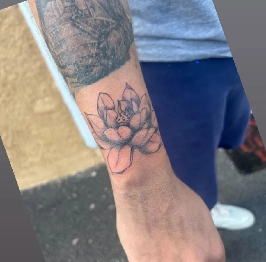 Valkyr ink tattoo shop