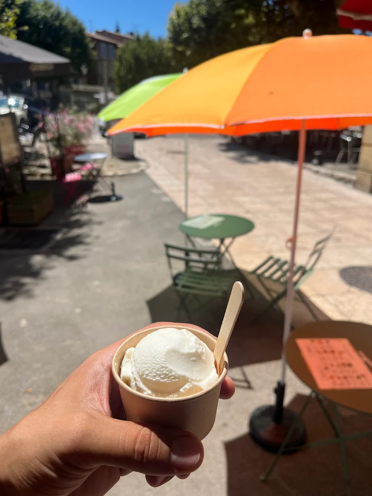 Une glace en Luberon