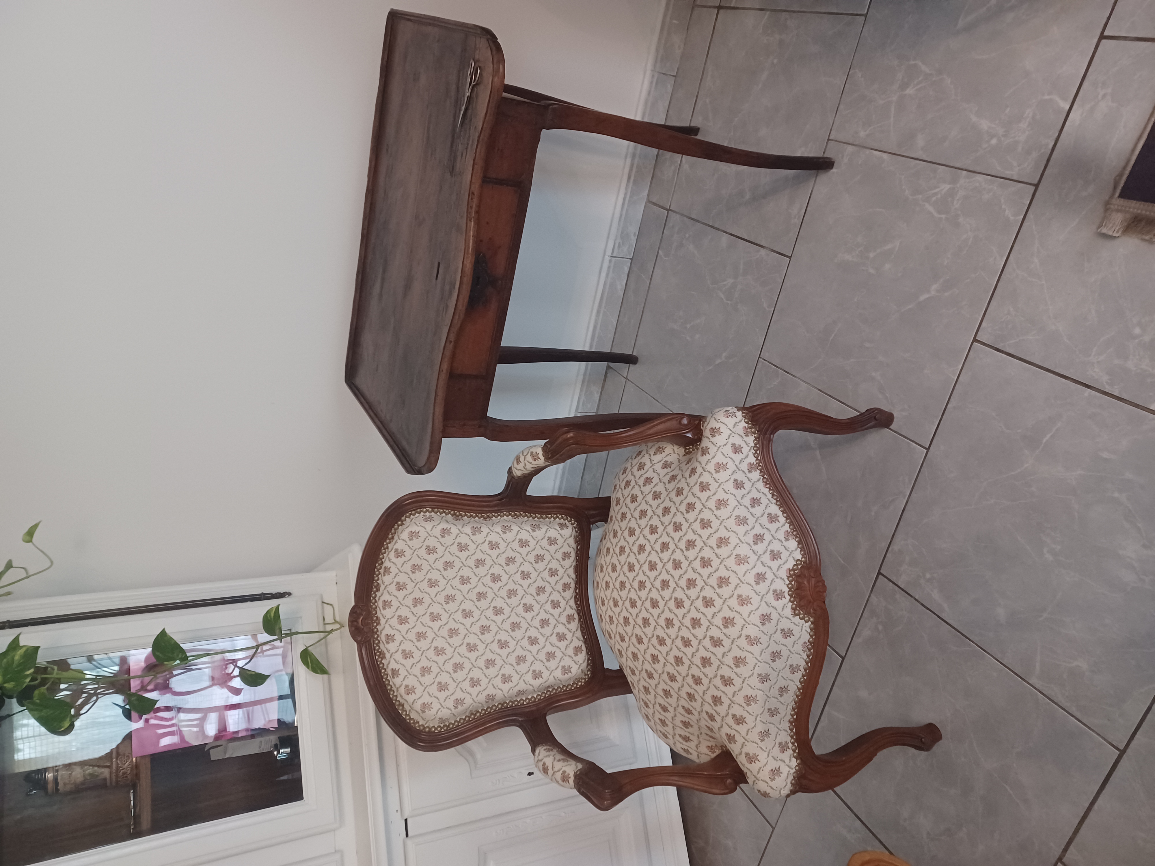 ATELIER KARL TAPISSIER