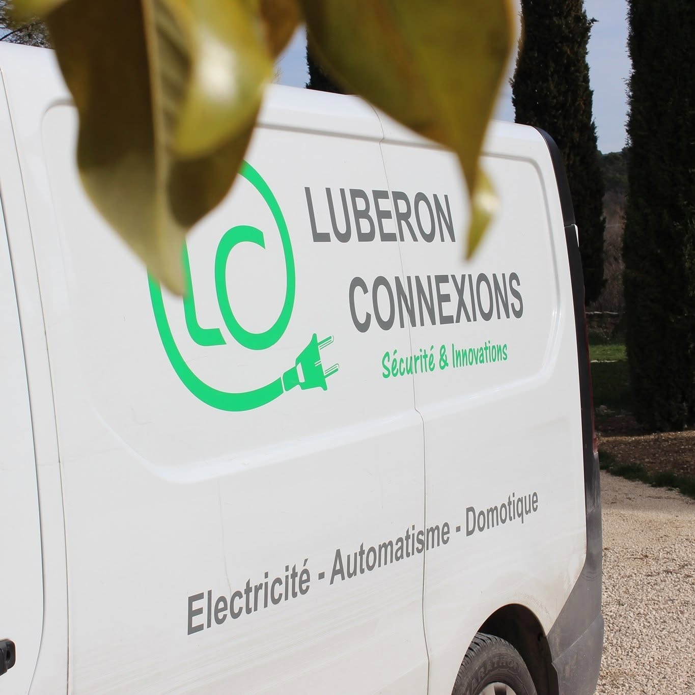 LUBERON CONNEXIONS